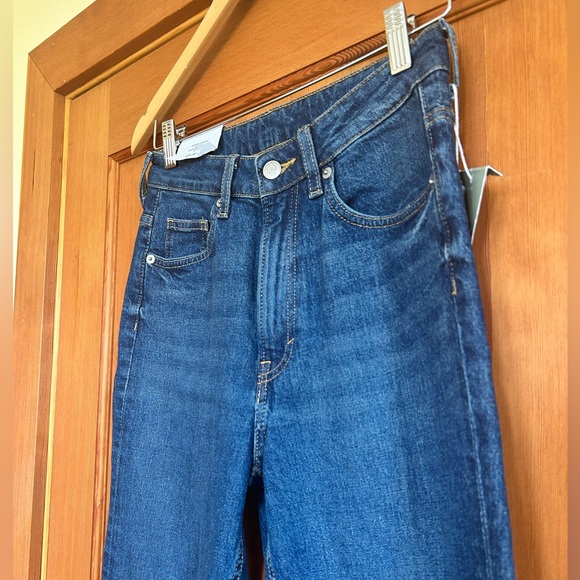 NWT H&M | Vintage Straight High Waist Jeans - Picture 5 of 10